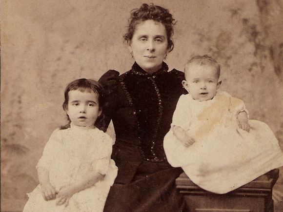Emma with Katie and Nathan (1878)